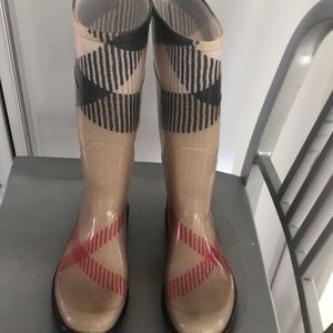 Burberry rain boots